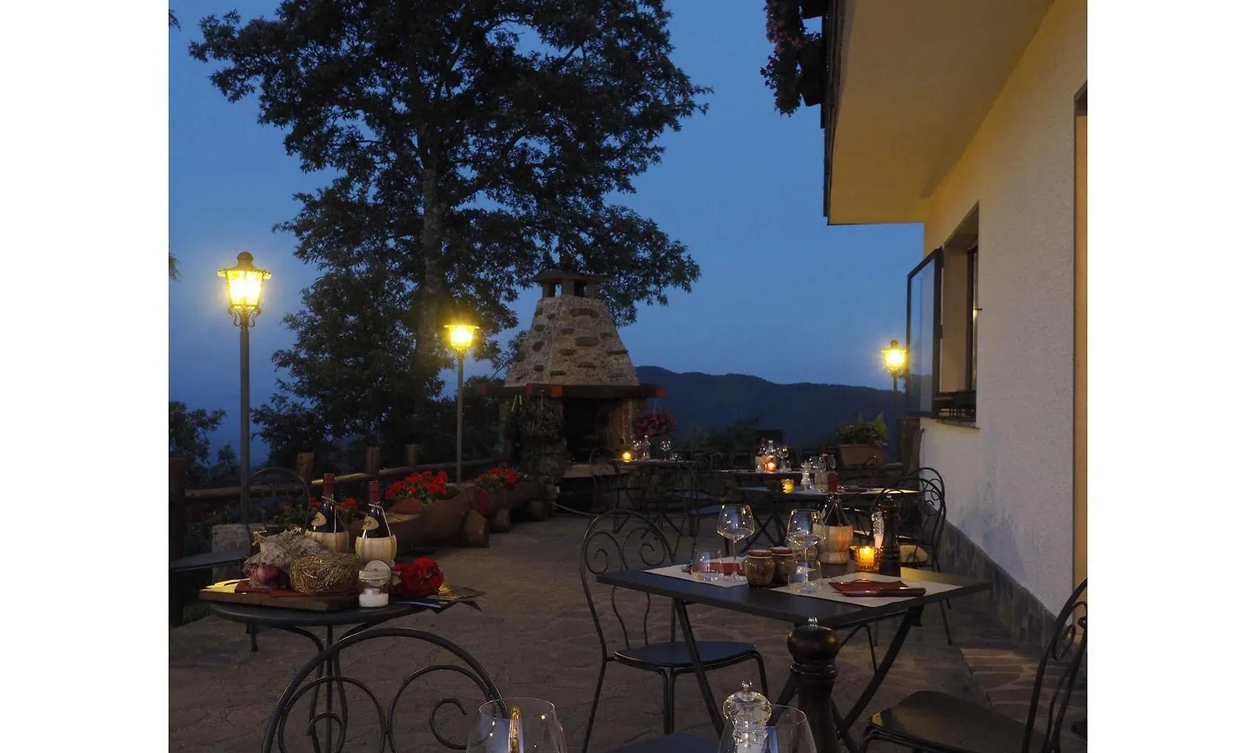 Locanda Il Rustichello Mulazzo 2*,